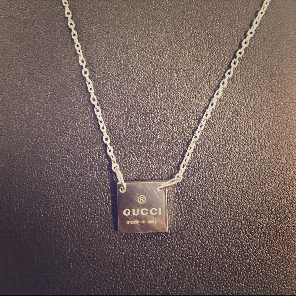 GUCCI NECKLACE